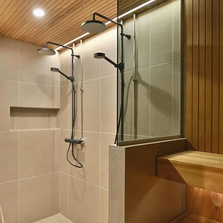 Quu C Apartment